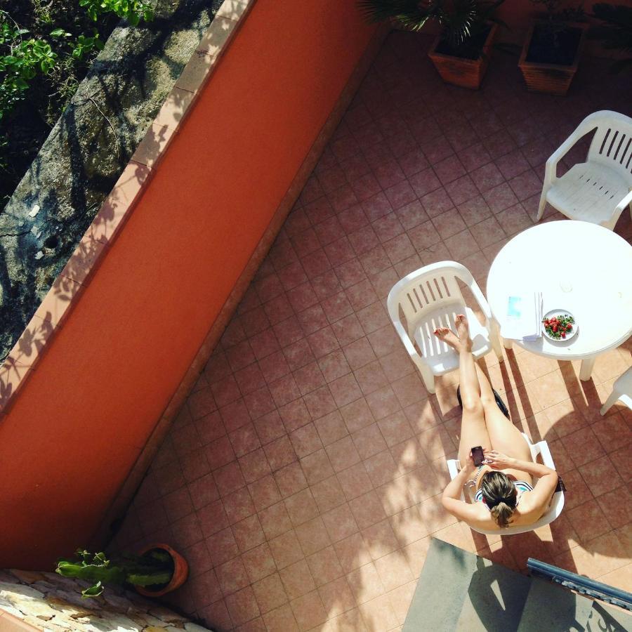 Adriana Casa Vacanze Mare Etna Sicilia Acireale Eksteriør billede