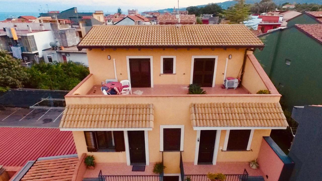 Adriana Casa Vacanze Mare Etna Sicilia Acireale Eksteriør billede